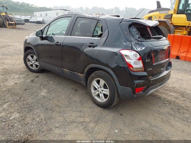2020 CHEVROLET TRAX FWD LT 3