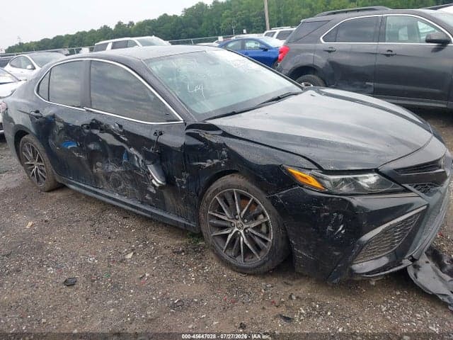 2022 TOYOTA CAMRY SE 1