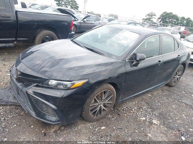 2022 TOYOTA CAMRY SE 2
