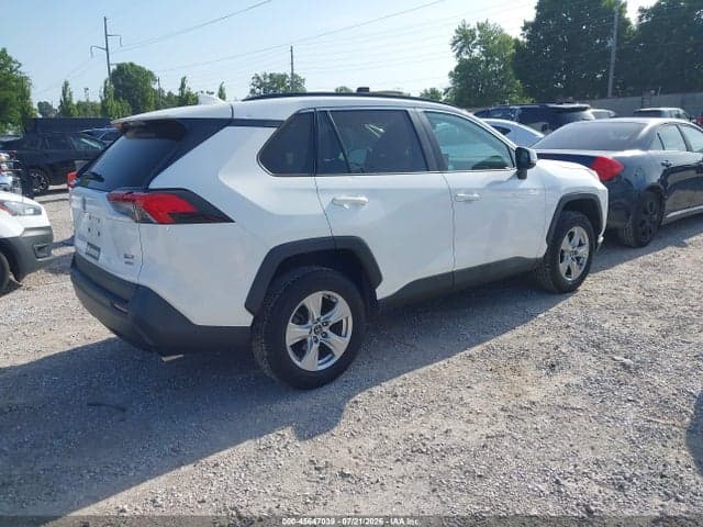 2020 TOYOTA RAV4 XLE 4