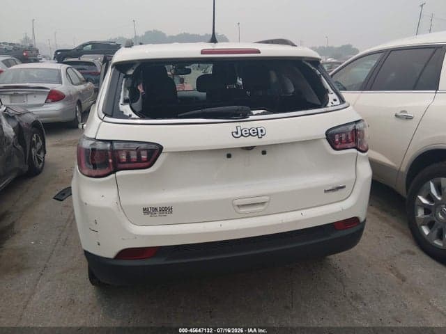 2018 JEEP COMPASS LATITUDE FWD 14