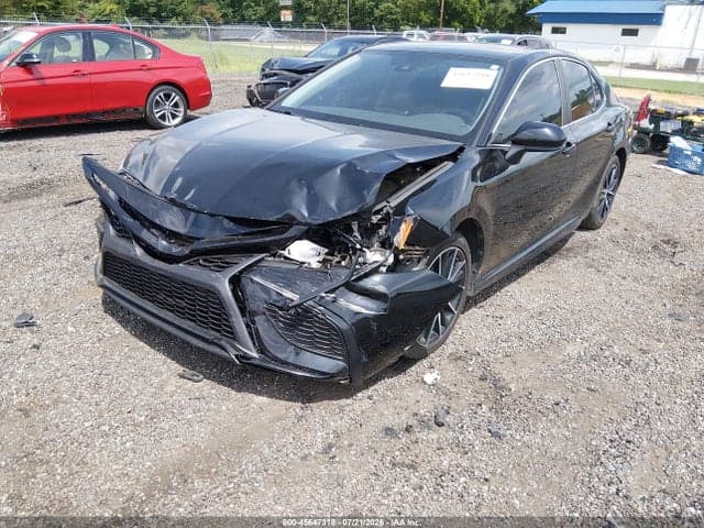 2021 TOYOTA CAMRY SE 6