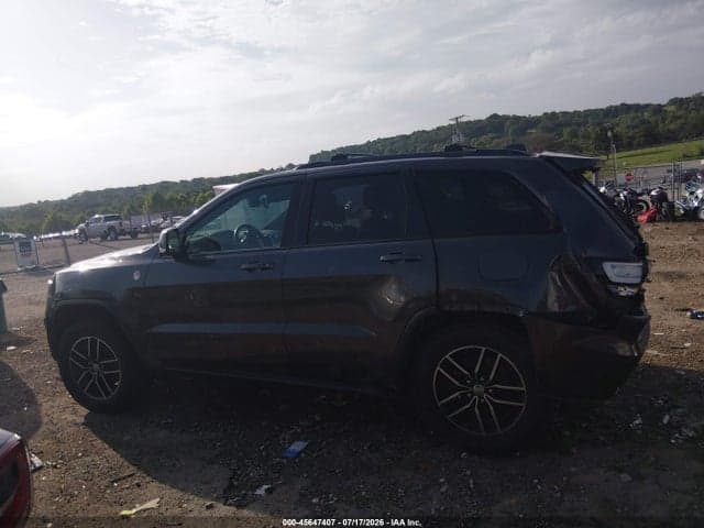 2017 JEEP GRAND CHEROKEE TRAILHAWK 14