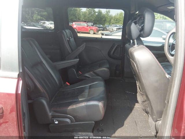 2017 DODGE GRAND CARAVAN GT 8