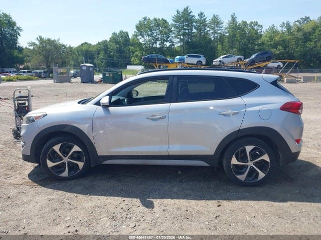 2017 HYUNDAI TUCSON VALUE 14