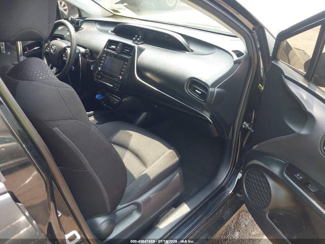 2022 TOYOTA PRIUS LE 5