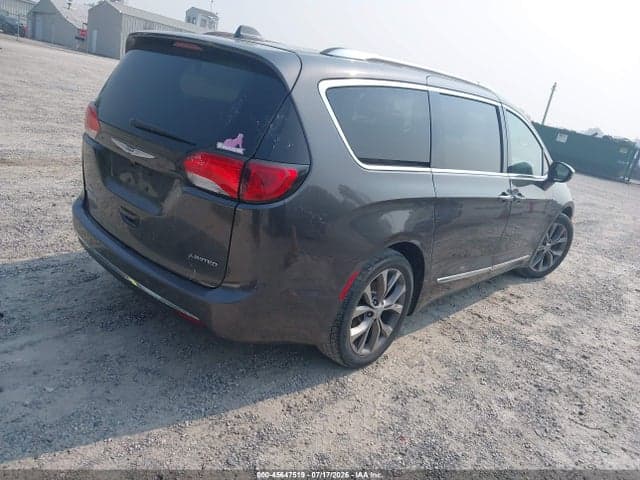 2018 CHRYSLER PACIFICA LIMITED 4