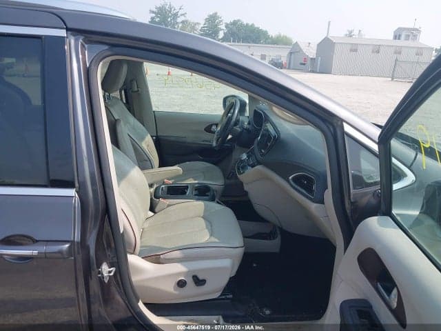 2018 CHRYSLER PACIFICA LIMITED 5