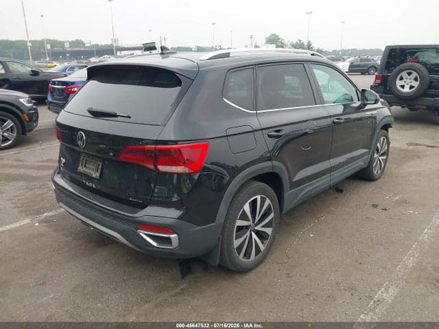 2022 VOLKSWAGEN TAOS 1.5T SE 4