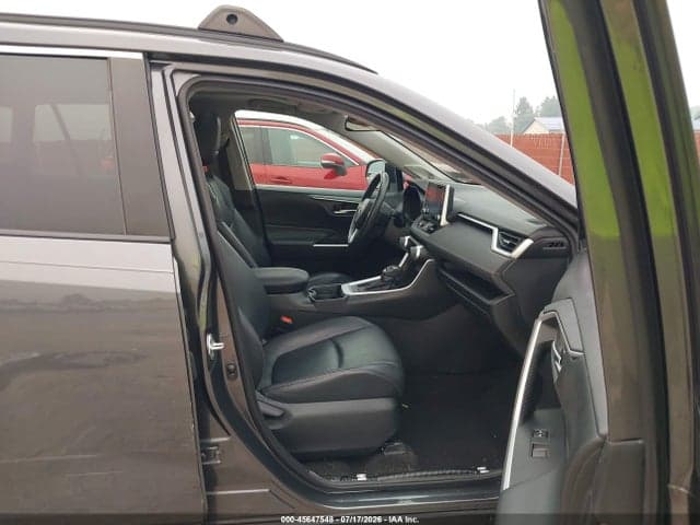 2020 TOYOTA RAV4 XLE PREMIUM 5
