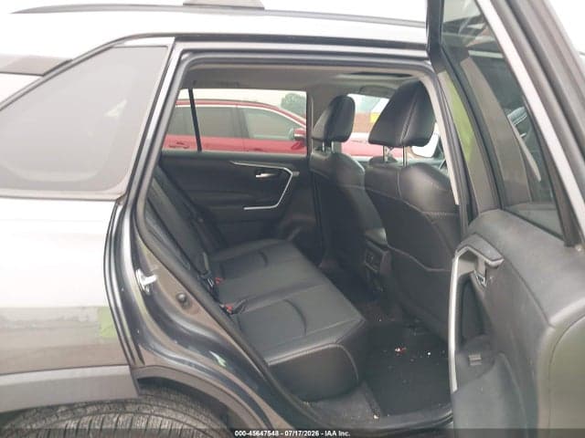 2020 TOYOTA RAV4 XLE PREMIUM 8