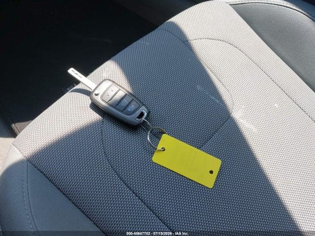 2021 HYUNDAI ELANTRA SE 11