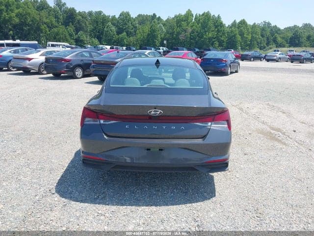 2021 HYUNDAI ELANTRA SE 20