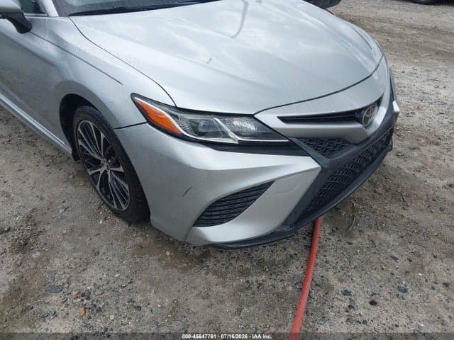 2018 TOYOTA CAMRY SE 6
