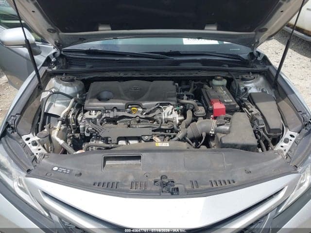 2018 TOYOTA CAMRY SE 10