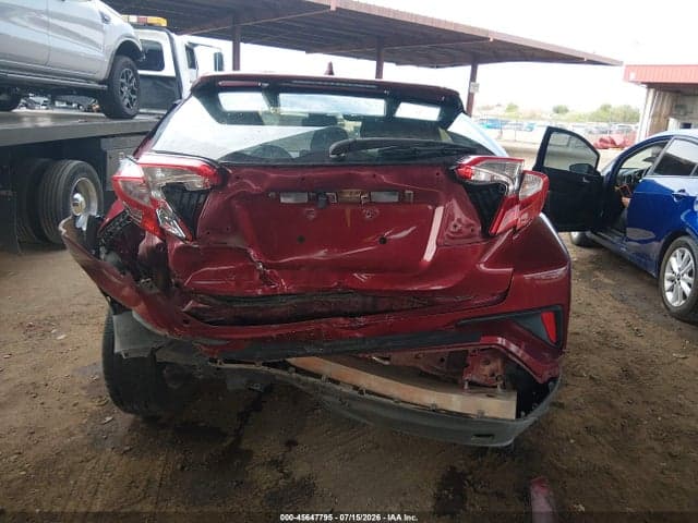 2018 TOYOTA C-HR XLE 16