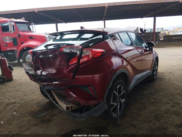 2018 TOYOTA C-HR XLE 4