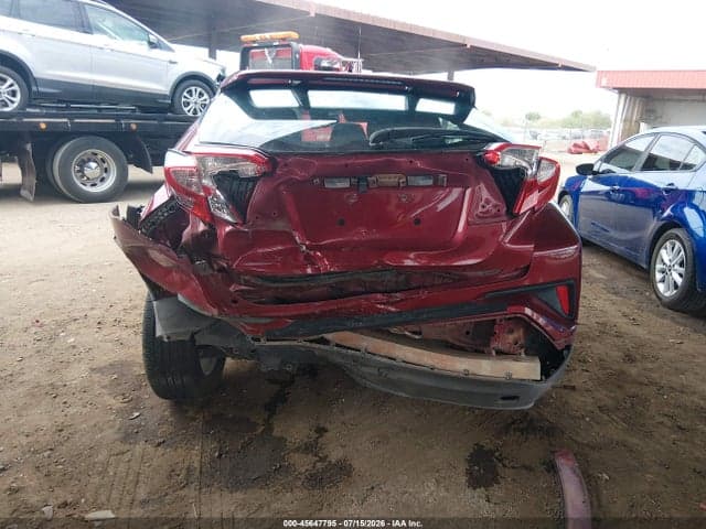 2018 TOYOTA C-HR XLE 6