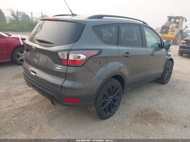 2017 FORD ESCAPE SE 4