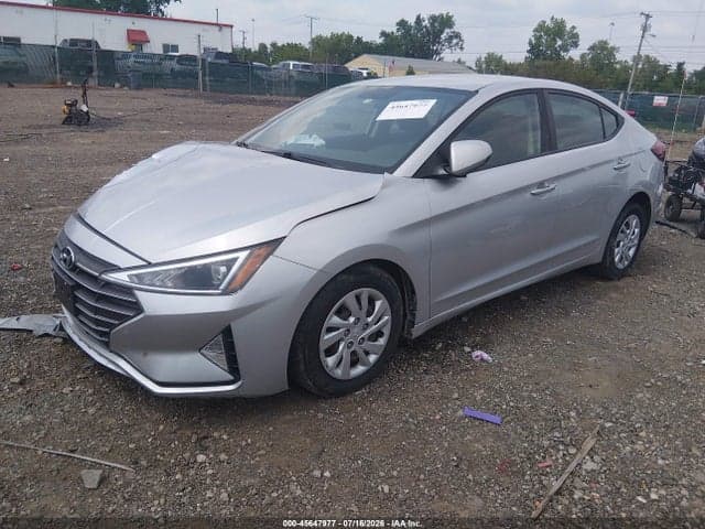 2019 HYUNDAI ELANTRA SE 2