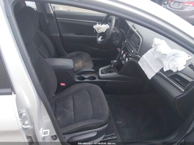 2019 HYUNDAI ELANTRA SE 5