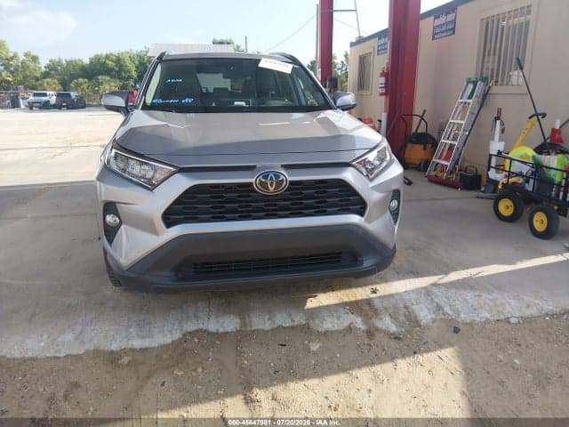 2021 TOYOTA RAV4 XLE PREMIUM 13