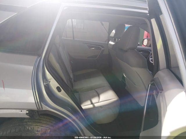 2021 TOYOTA RAV4 XLE PREMIUM 8