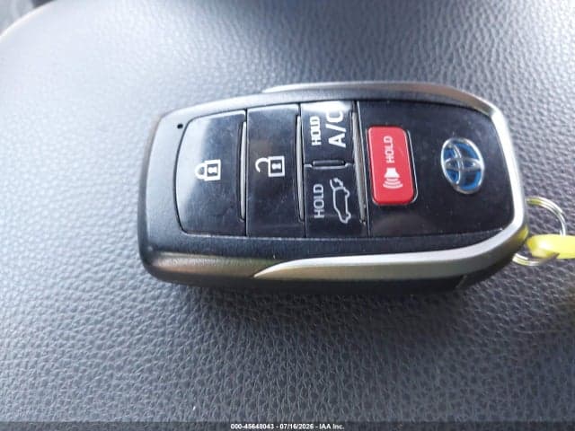 2021 TOYOTA RAV4 PRIME SE 11