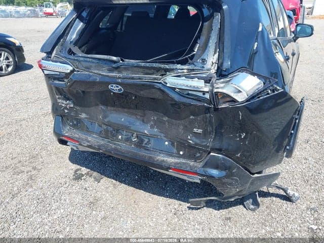 2021 TOYOTA RAV4 PRIME SE 6