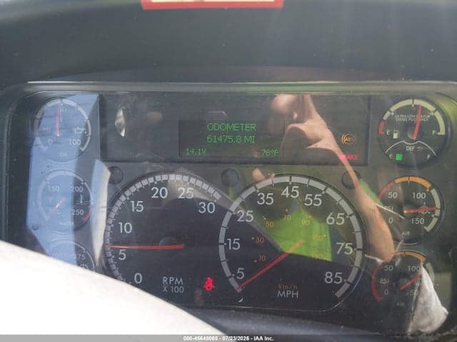 2024 FREIGHTLINER M2 106 6