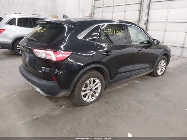 2021 FORD ESCAPE SE 4