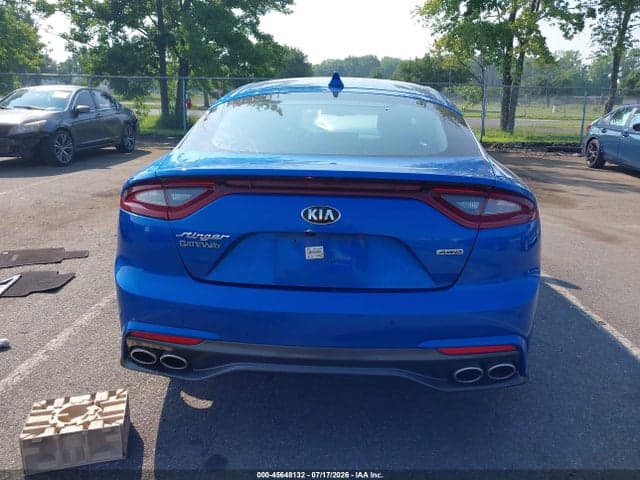 2018 KIA STINGER 16