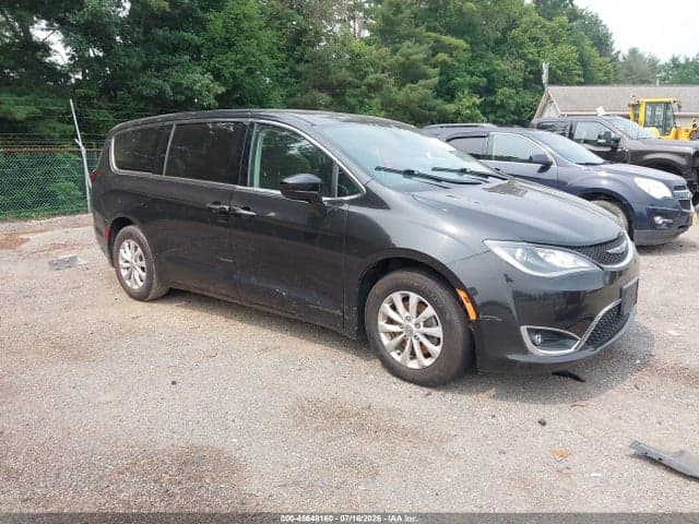 2019 CHRYSLER PACIFICA TOURING PLUS 1
