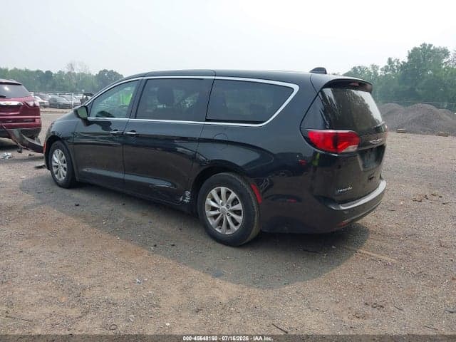 2019 CHRYSLER PACIFICA TOURING PLUS 3