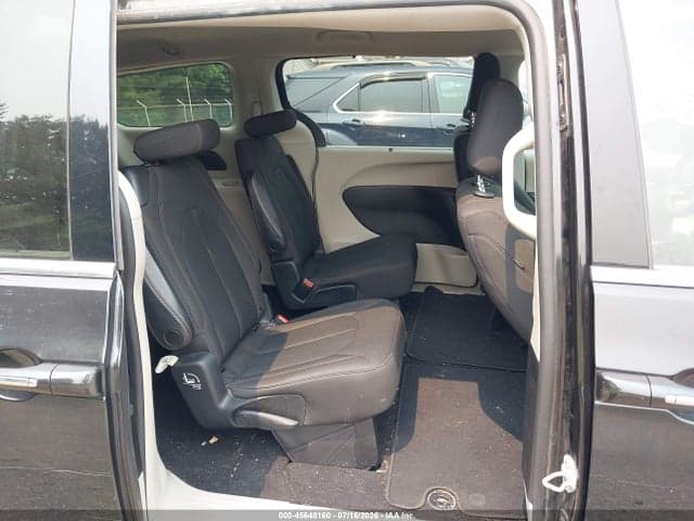 2019 CHRYSLER PACIFICA TOURING PLUS 8