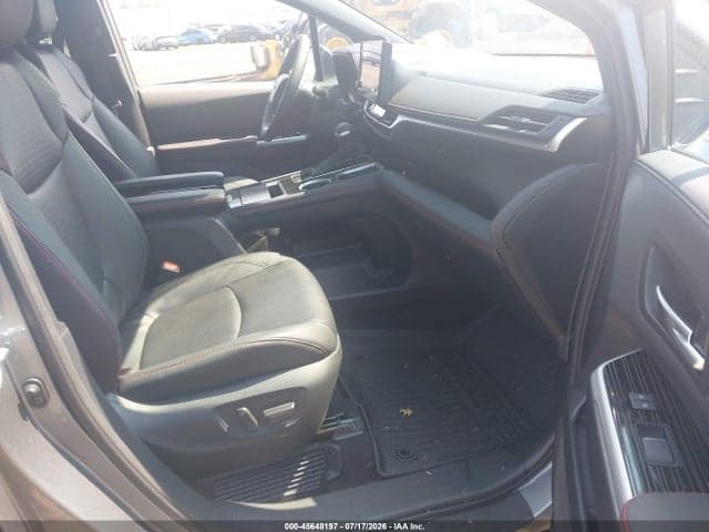 2026 TOYOTA SIENNA XSE 5