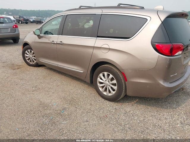2017 CHRYSLER PACIFICA TOURING-L 3