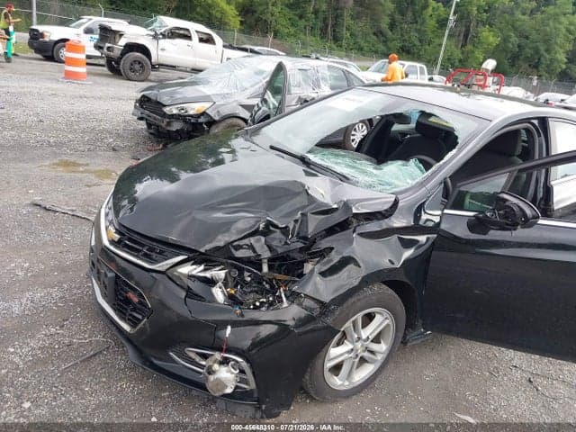 2017 CHEVROLET CRUZE LT AUTO 6