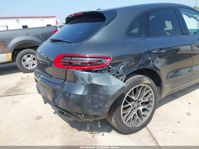 2018 PORSCHE MACAN SPORT EDITION 6