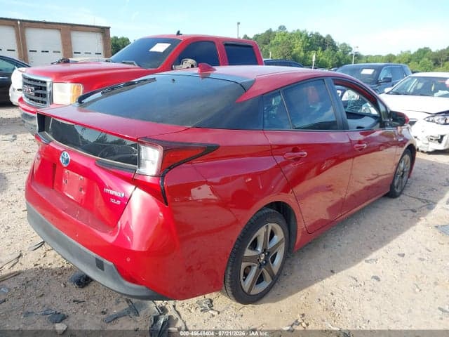 2019 TOYOTA PRIUS XLE 4