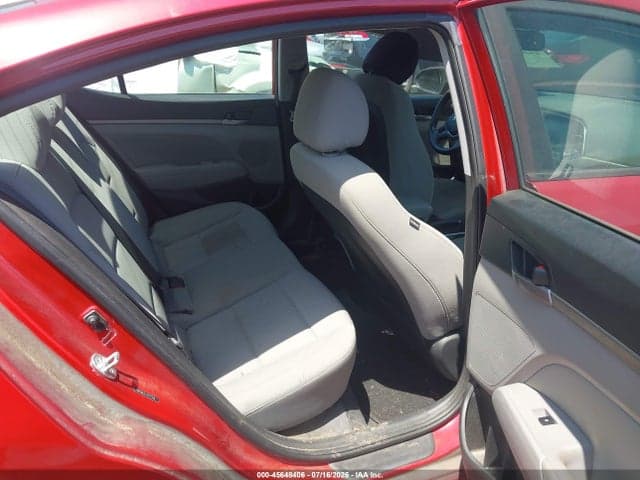 2018 HYUNDAI ELANTRA SEL 8