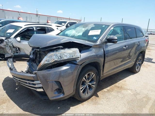 2019 TOYOTA HIGHLANDER LE 2