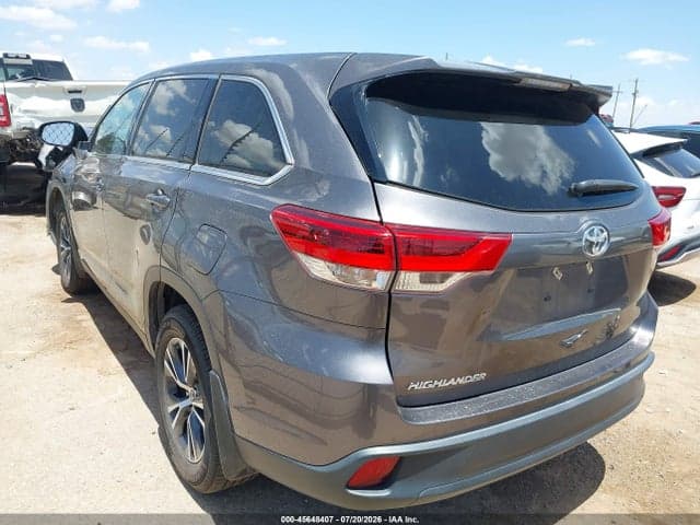 2019 TOYOTA HIGHLANDER LE 3