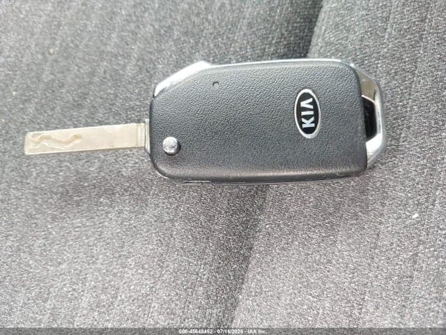 2020 KIA SOUL S 11