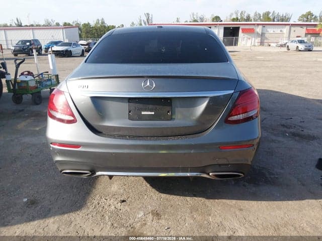 2017 MERCEDES-BENZ E 300 16