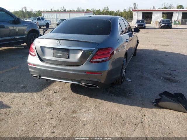 2017 MERCEDES-BENZ E 300 4