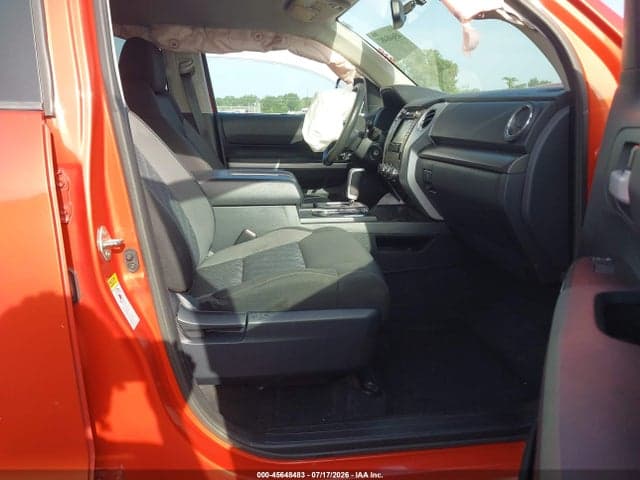 2017 TOYOTA TUNDRA SR5 5.7L V8 5