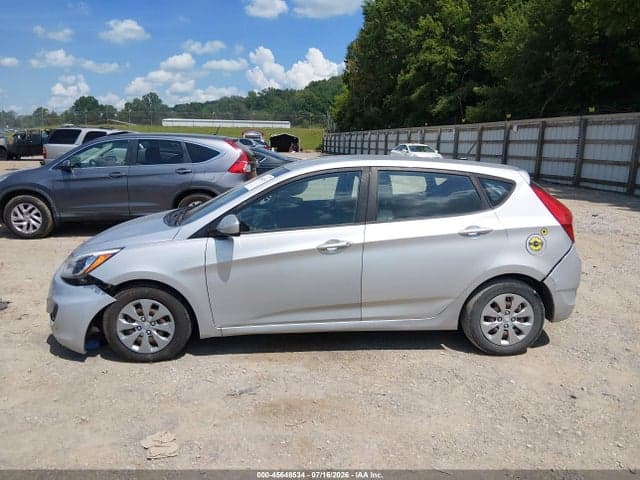 2017 HYUNDAI ACCENT SE 14
