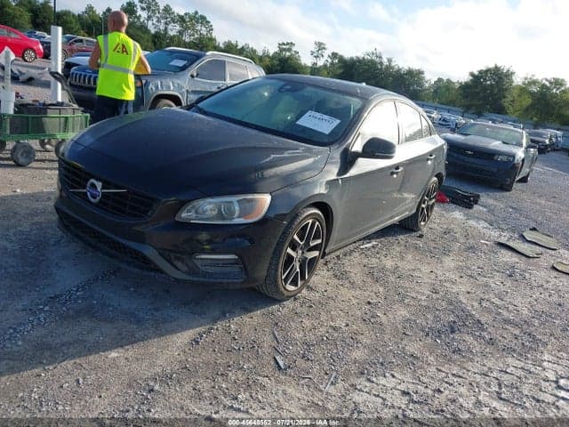 2017 VOLVO S60 T5 DYNAMIC 2