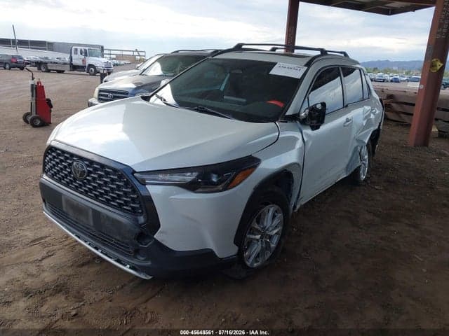 2023 TOYOTA COROLLA CROSS LE 2